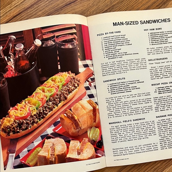 Vintage Better Homes and Gardens All-Time Favorites Cookbook Soft Cover 1971 - Picture 4 of 6